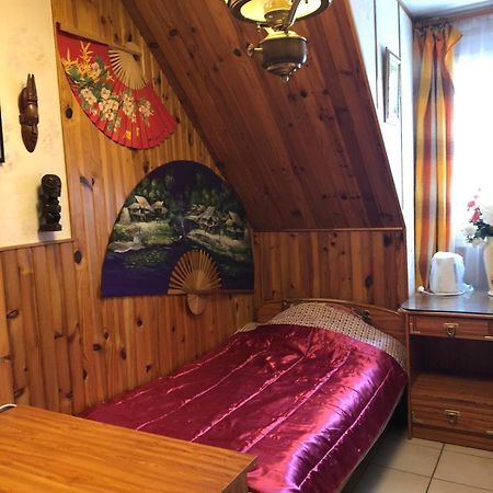 Yufan Apartment La Ville-du-Bois Bagian luar foto